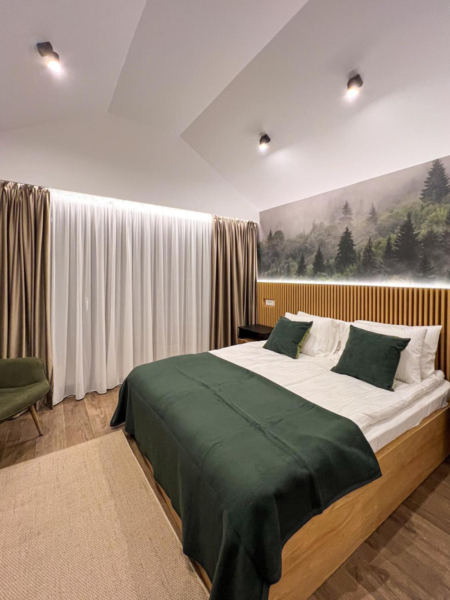 Moon Village Comarnic Σινάια Εξωτερικό φωτογραφία