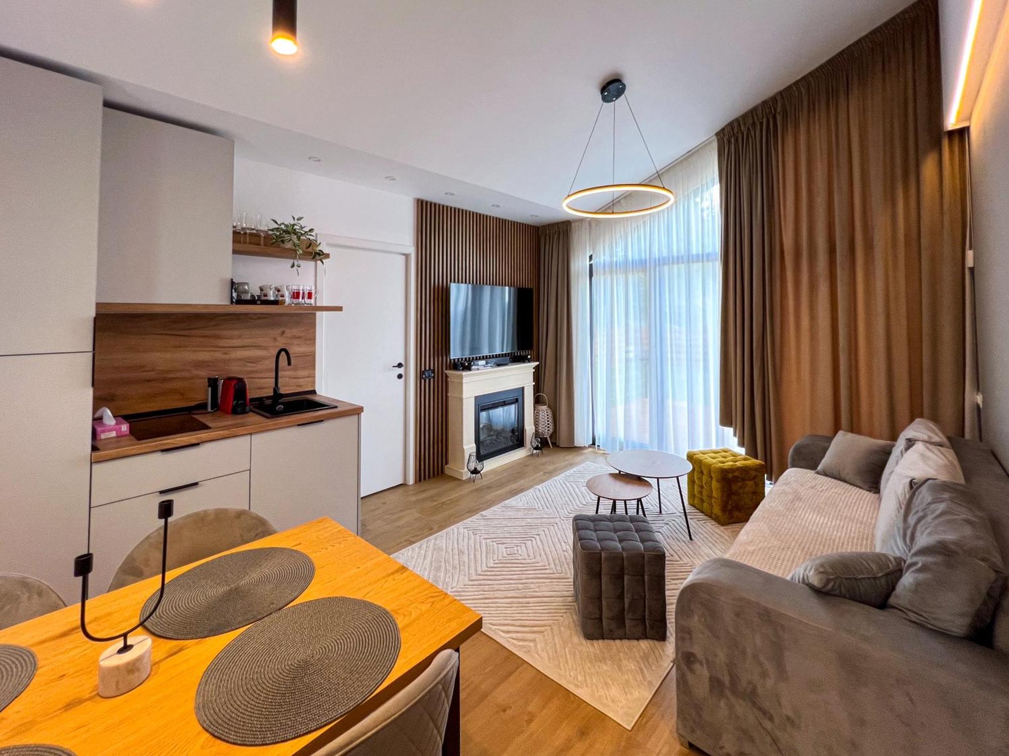 Moon Village Comarnic Σινάια Εξωτερικό φωτογραφία